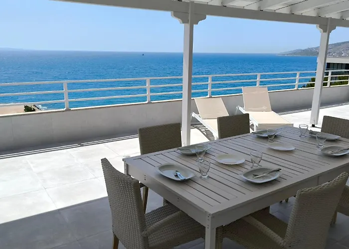 George's Sea View Penthouse Sarandë