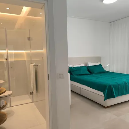 George's Sea View Penthouse *