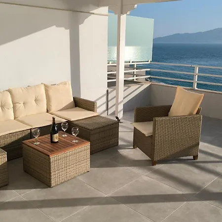 George's Sea View Penthouse Апартаменты