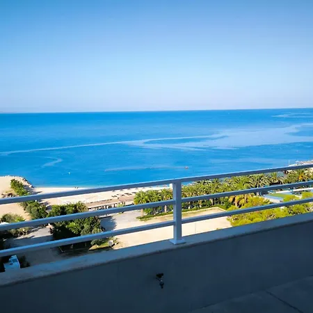 Апартаменты George's Sea View Penthouse Саранда