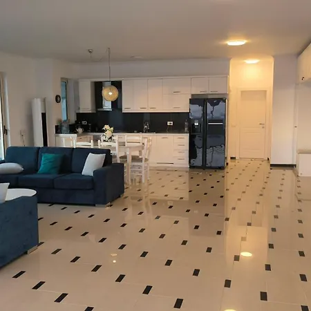 George's Sea View Penthouse * Sarande
